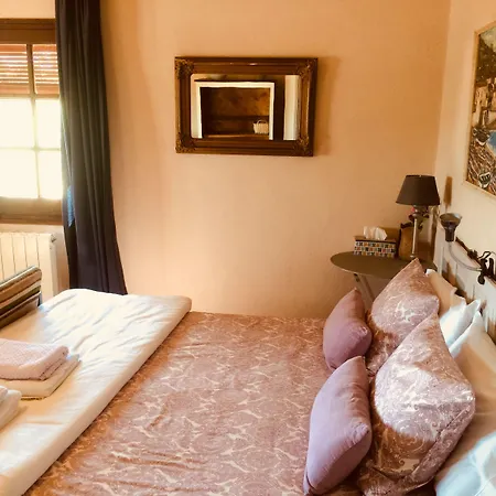 Bed & Breakfast La Masia Costa Brava -adults Only Garrigás